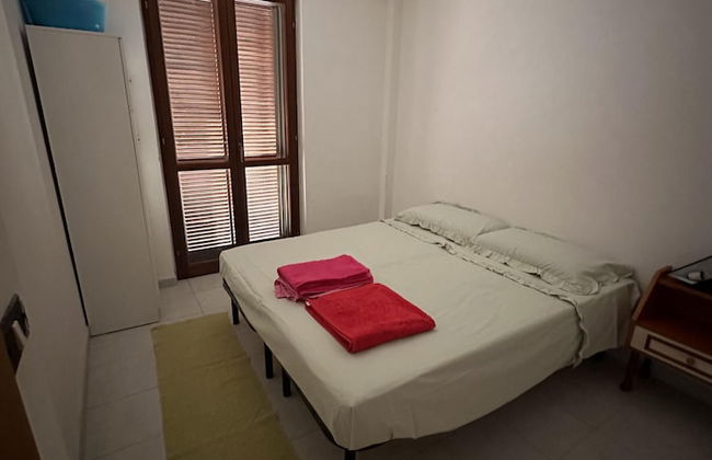 2 Bed Villa - Sleeps 4 - Pets - Garden - Parking - Foto 2