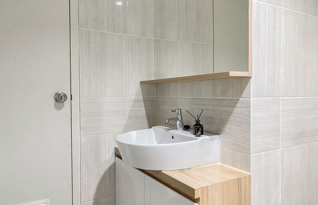 Spacious and Restful 1BR at Vasanta Innopark Apartment - Photo 16