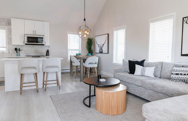 The Oxen - Dt Home w Putting Green and Tons of Parking - Photo 7