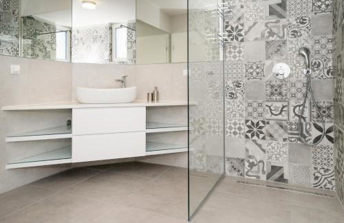 Luxury Beachfront Villa Sea Queen - Kastela - Foto 45