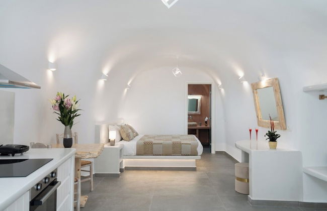 Yiota Collection 4 Suites & 4 Prive Jacuzzi - Foto 1