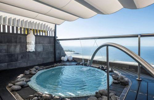 Ático con jacuzzi frente al mar de 2 habitaciones - Foto 2