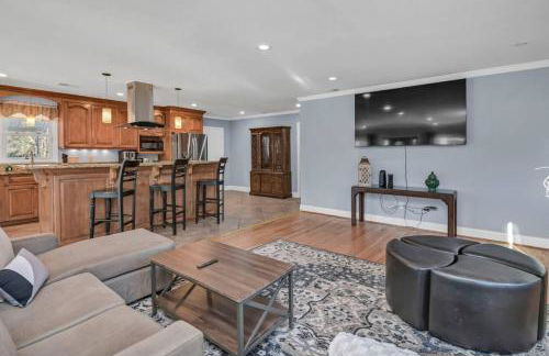 Pond View Retreat Spacious 3BR - Foto 12