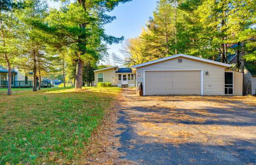 Lakefront Nekoosa Home Private Beach and Boat Dock! - Foto 26