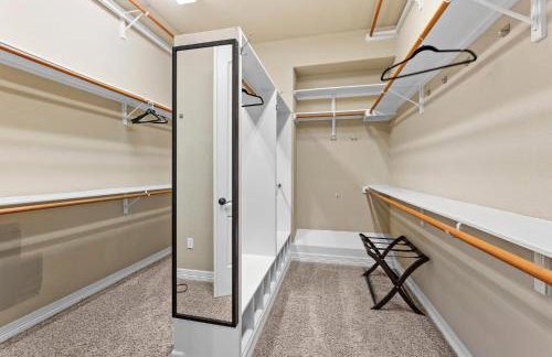 Lake Travis Family Retreat with Theater Game Room and BBQ 7 min from Marina - Foto 18