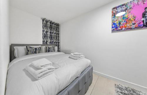 New Modern Hybrid 4 Bedrooms 7 Bed apartment 12 guest capacity - Foto 38