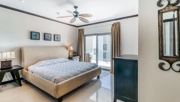 Elegant Beachfront Condo at Diamonte del Sol - 801s by RedAwning - Foto 2, Habitación