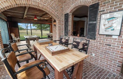 Luxury 5 Acre Private Estate on Lake Ray Roberts - Foto 8