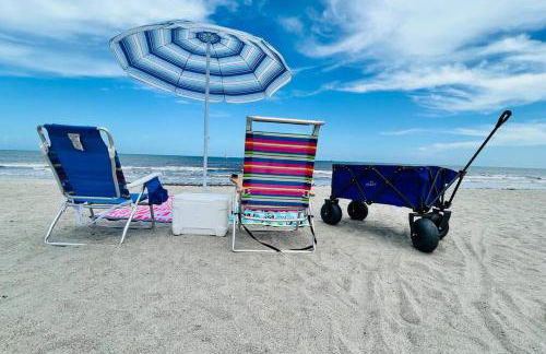 Luxury 2/2 private oasis w/Hot Tub walk to Beach - Foto 23