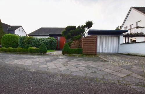 Tolstov House - 6 Room Villa with Garden - 15 Min Messe DUS & Airport DUS - Photo 74