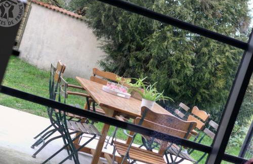 Maison lumineuse avec jardin clos et cheminée, idéale pour familles et amis - FR-1-496-195 - Foto 22