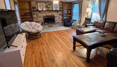 Spacious 5 BR Home w/ Hot Tub - Foto 2