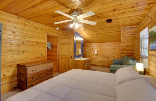 Private Dock & Game Room! Lake Hartwell Retreat - Foto 14