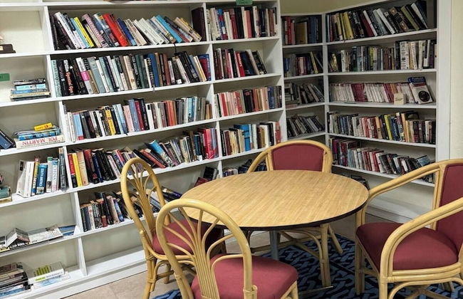 NEW Stunning Beachfront Condo at the Coral Beach - Foto 44