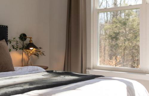 Cottage with 3 King Beds, 3 min to Marina, Fire Pit - Foto 48