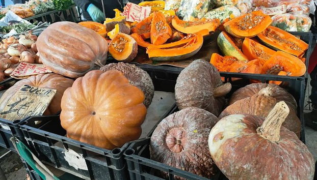 Tour por el mercado de Turín y auténtico aperitivo italiano en casa de un local - Foto 2