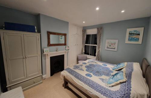 MIDSHIPS A HOLIDAY HOME IN DARTMOUTH SLEEPS UPTO 6 PEOPLE ,PET FRIENDLY , 10 MINUTES WALK TO Town CENTRE WITH PARKING included - Foto 16