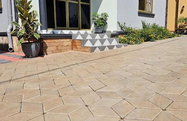 The Residence Ug - Photo 25