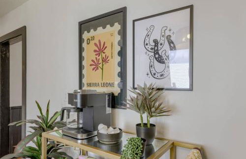 New 5BD Near UNL & DT | Poker Table & Games - Foto 7