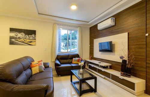 188 - Apartamento em 4 ilhas Acrópole com 03 dormitórios - Photo 4