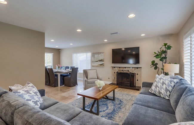 Beautiful Backyard Oasis 5 bedroom 3 Bathroom Home - Foto 20