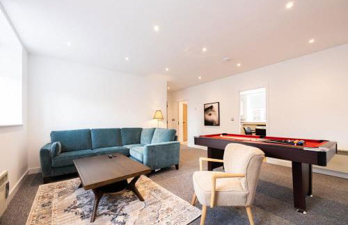 Stanway Apartments- Free Parking & Close To Tram Stop - Photo 2