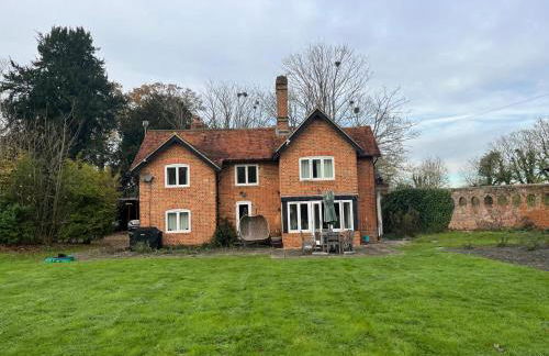 Lodge Backed by English Legacy - Foto 8