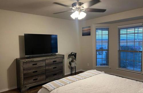 HotTub-King Bed -Fire pit-BBQ-Pristine Kitchen - Foto 23