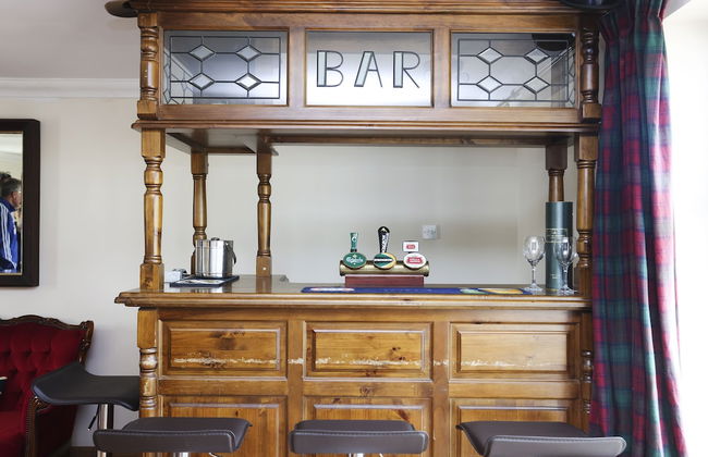 JOIVY Greenknowes Estate With Hot Tub And Bar - Foto 49