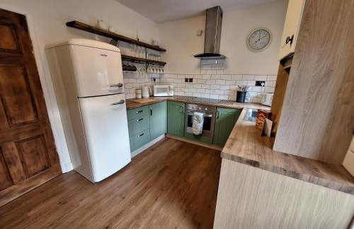 Grinlow Cottage - Photo 19