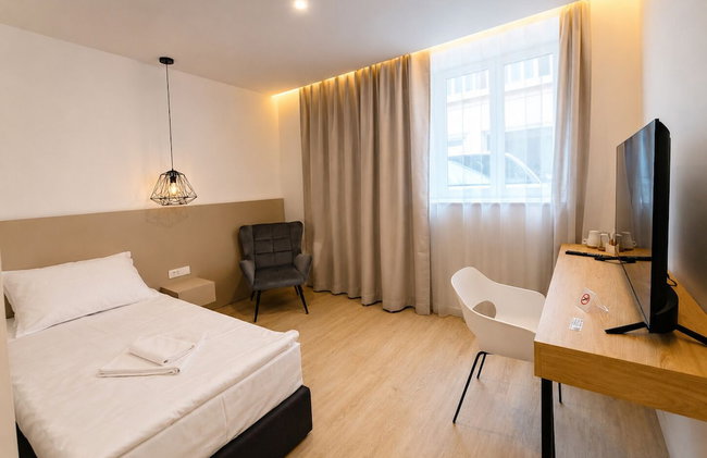 Kula & the Top Apartments - Photo 8