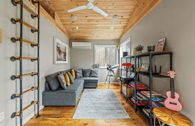 Pocono Scandinavian Cottage 2 Bedroom Cottage by RedAwning - Foto 25