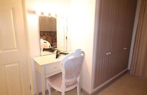 Unique two bedroom apartment - Photo 18