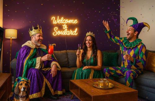 Soulard 4 Bedroom Retreat Near Downtown with Patio and Parking - Foto 1