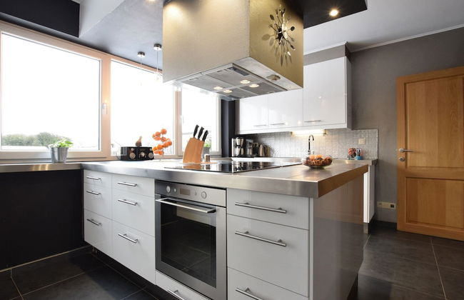 Luxurious Cottage in Libin Region With Sauna - Photo 12