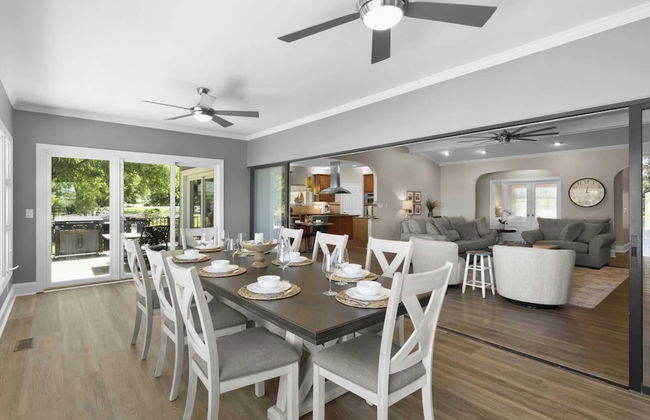 Water, Water Everywhere by Avantstay Pool + Dock - Foto 38