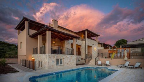 Luxury Villa San heated pool sauna - Foto 1