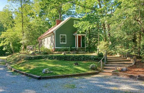 Warm and Peaceful Home with Fire Pit on Haw River - Foto 2