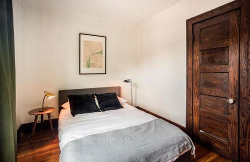 Luxe Mid-Century Styled Townhouse #3631 - Foto 29