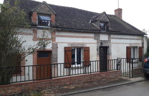 Maison chaleureuse avec cheminée des coudrais - Foto 12