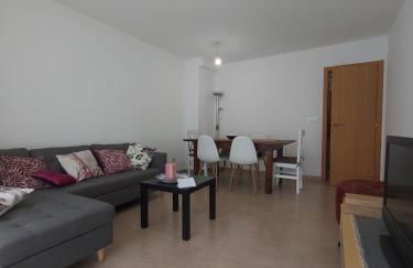 Agradable apartamento a 2 minutos de la playa - Foto 2