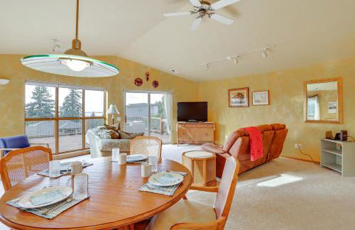 Walk to Lake Padden Bellingham Home with Deck - Foto 8