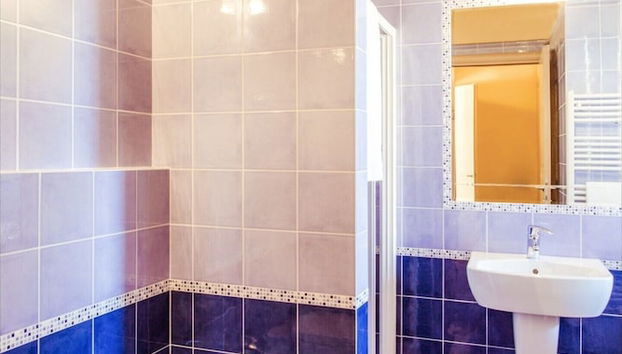 Belvilla by OYO Cozy Holiday Home With Barbecue - Foto 4, Baño