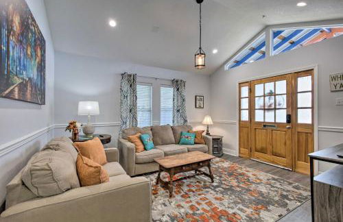 Downtown Ocean Springs Duplex with AandC 1 Mi to Beach - Photo 3