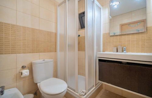 Stunning Villa with Pool - Foto 36