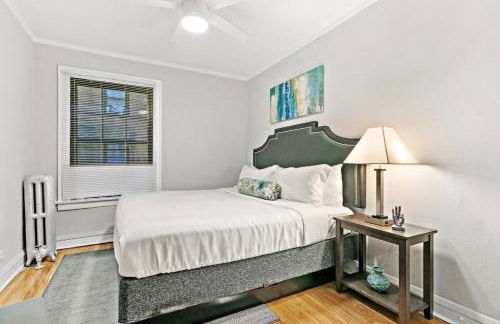 1BR Modern Lakeview Apt close to Dining - Oakdale 2S - Foto 10