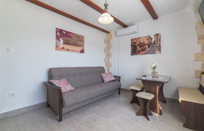 Serene Retreat Holiday Home With Pool - Foto 11