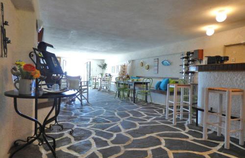 Villa Belmar Self-Catered Apartments - Photo 30