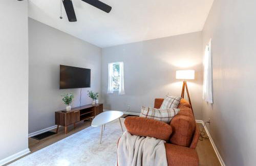 Lil Nugget Cozy Retreat with Private Fenced Yard - Foto 7