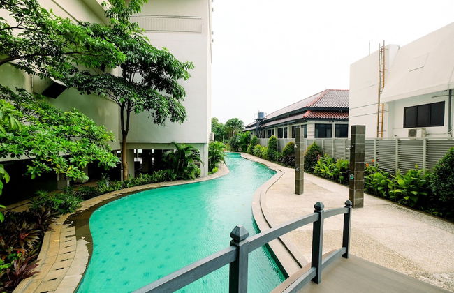 Best Price Studio Apartment at Capitol Park Residence - Photo 37